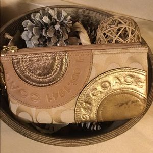 Coach Patchwork Wristlet F44276